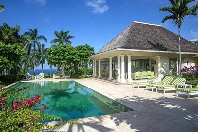 Image de Following Seas at Tryall Club in Montego Bay by Personal Villas - Alluring Villa