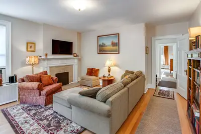 Image de Light-Filled Spacious 1 Bedroom