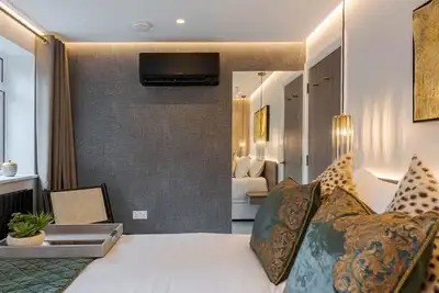 Image de Elegant Harrods-Side 2bd Apartment in Prime Knightsbridge