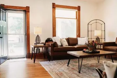 Image de Historical House at 104