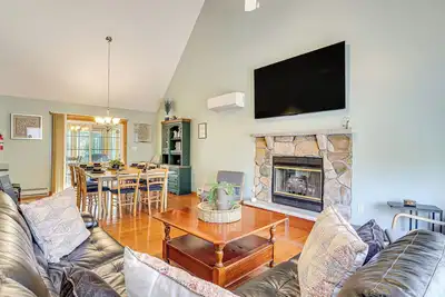 Image de Blakeslee Home w/ Game Room - 5 Mi to Skiing!