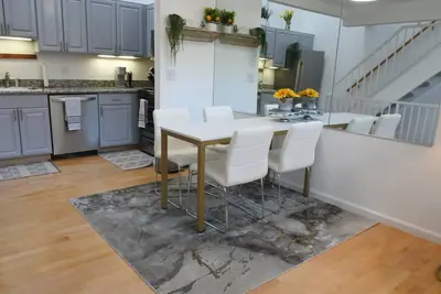 Image de Quiet & Gated Townhome in San Francisco