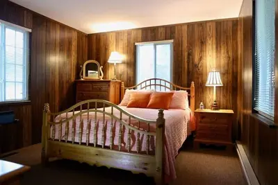 Image de The Little Gray Cottage\n\n