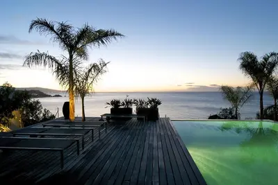 Image de Villa 'Casa Geniol Luxury' avec vue sur mer, piscine privée et Wi-Fi