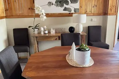 Image de Farm cottage near the coast. Gourmet day outings, beaches, bike trails & hikes.