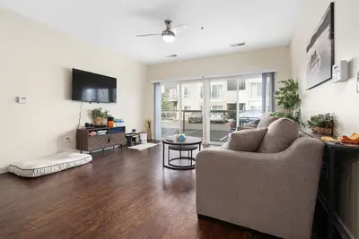 Image de Gorgeous 2 Bed 2 Bath Apartment