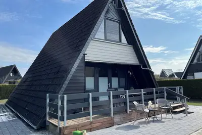Image de Charming roof-only house for up to 6 people in Fedderwardersiel. Deichnah.