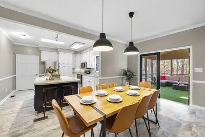 Image de New - Modern Cabin Oasis - 2 Acre Retreat!