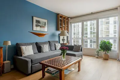 Image de Appartement Élégant - 1 Lit Queen et 1 Canapé-Lit, Idéal pour les Familles