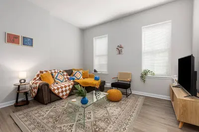 Image de Soulard Gem-Cozy Apt- Walk to Downtown Stl! Wifi