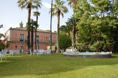 Image de Villa Nobiliare Parco e Vigneto, a 15 Min. Catania, 20 Min. Etna, 30 Min. taormina
