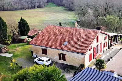 Image de Maison de campagne \"Domaine Baraque\" avec vue sur la montagne, Wi-Fi et climatisation