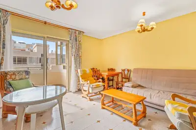 Appartement 'Agata 2 Esc 2 7b' avec vue sur la mer, piscine partagée et Wi-Fi