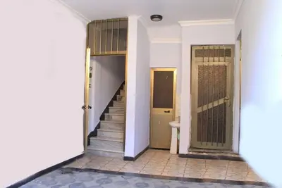 Image de Ground plus 3 Modern spacious House