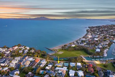 Image de Waterfront retreat with stunning sea view - Family friendly & Great location \n