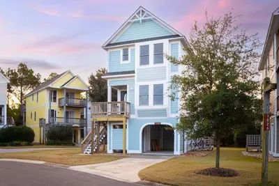 Image de Amenity-Packed Clr Gem: Walk to Beach, w/ Hot Tub