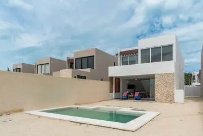 Image de House Arena MĂa, Chicxulub Puerto