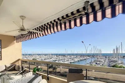 Image de Superbe 2 pièces avec clim, parking et Wifi