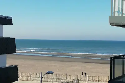 Image de Appartement T2 à Fort-Mahon-Plage, vue mer, parking privé