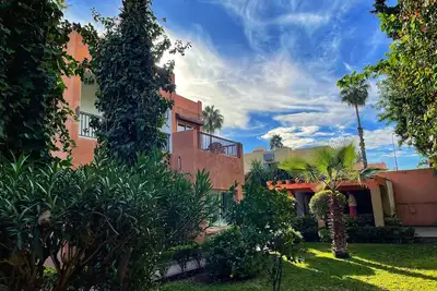 Image de Joli Maison, avec piscine au coeur d'un quartier calme