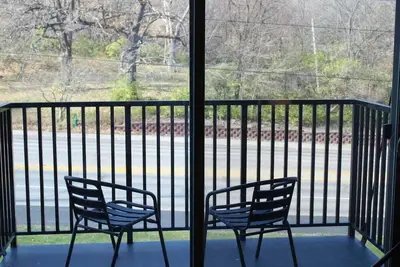 Image de 4 Mi to Jack Trice + Hot Tub + Gym Access