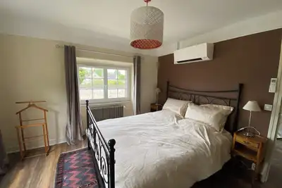 Image de Logement Indépendant Dans Maison de Campagne