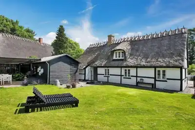 Image de \"Sibo\" - 1. 5km from the sea by Interhome