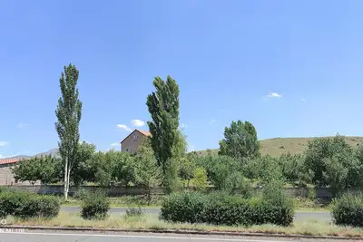 Image de Уютный дачный дом с большим садом, по дороге в Цахкадзор и о. Севан