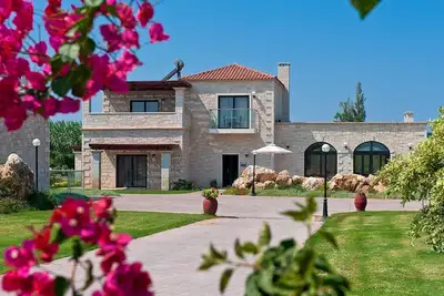 Image de Platanias Villa, 4 Bd, 4 Ba, pool, 800m from sand