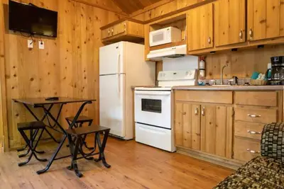 Image de Lakeview Cozy Chalet 1 - Bring the Dog