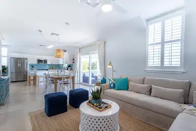 Image de Coastal Themed Condo in Palm Cay - Secure Gated Community, Beach & Pool Access