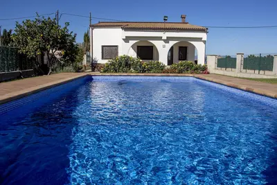 Image de Gîte rural La Estrella del delta, piscine privée, climatisation, 6 personnes