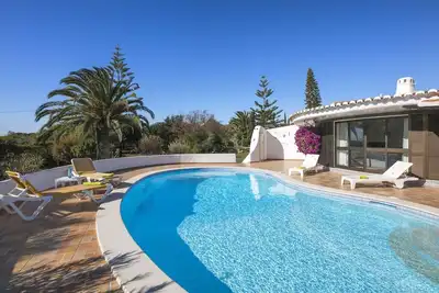 Image de Casa Ryder Short walk from Marinha beach!
