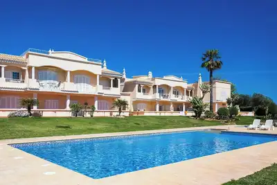 Image de 11 marinha Two Bedroom Apt at Praia do Marinha