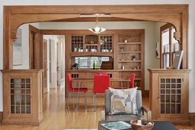 Image de Footsteps to Lake Harriet! 1 Block to Restaurants!