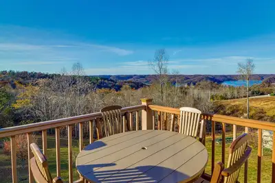 Image de Byrdstown Apartment < 4 Mi to Dale Hollow Lake!