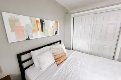 Image de Rustic Retreats Modern 1br for 2 guests in Fll