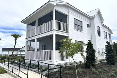 Image de Relaxing Getaway on the Lake at Adams Estate