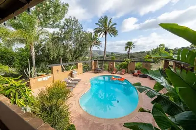 Image de PettingZoo HeatedPool Tropical Private 5-acre Rnch