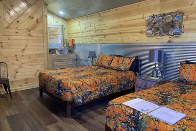 Image de Buffalo Wallow Cabin at The Lazy Buffalo Hunting Pet Friendly Wichita Mountains