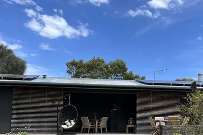 Image de Beach house at Flinders - minutes from the beach and the village.