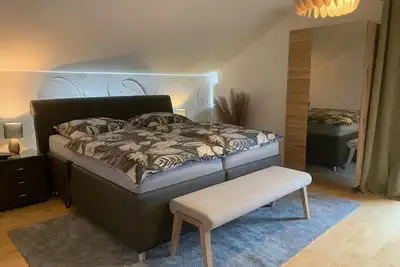 Image de Schönes Ferienhaus mit Whirlwanne und Hochwertiger Ausstattung