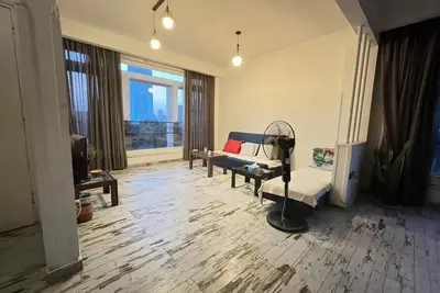 Image de Cozy 1-bedroom apartment with Ac and WiFi in  the heart of garden city