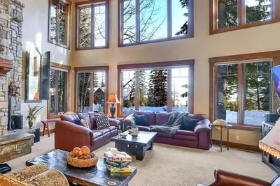 Image de George Bush Estate @ Tamarack Resort: Mountaintop Retreat | Hot Tub