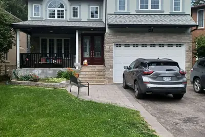 Image de Peace full area luxury house 5 minute to all access Beach, shopping center, zoo\n