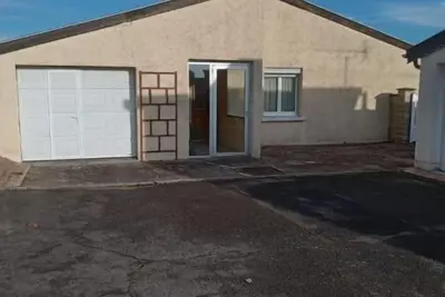 Image de 3 bedroom private vacation home in chã¢teaudun