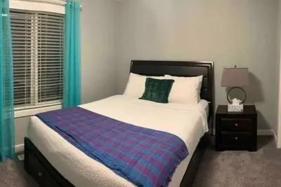 Image de Spacious 5 bedroom home in Cochrane