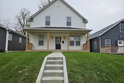 Image de Spacious 5br/4ba • Near Broad Ripple • Loft + Smart Home + 1g WiFi