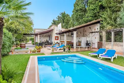 Villa Bon Redos by Js Villas