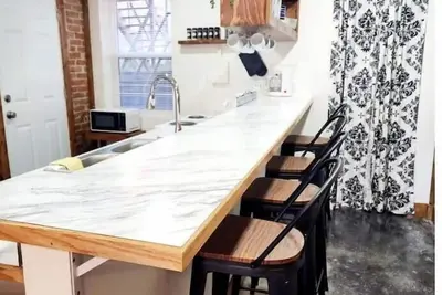 Unique Uptown Studio\n\n